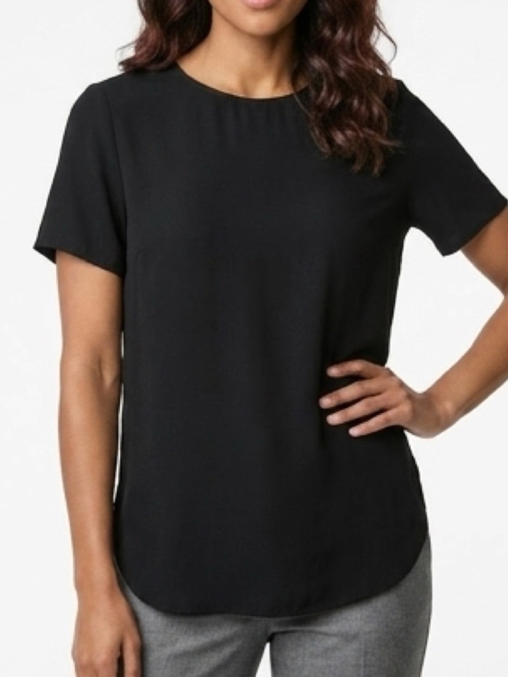 H&M Rayon tunic rounded hem Women’s Black Short-Sleeve Crewneck Top. Size 14